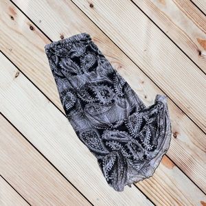 Eyelash Couture Strapless Black and Gray Paisley Dress